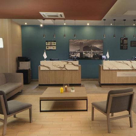 City Express Plus By Marriott Monterrey Galerias Luaran gambar