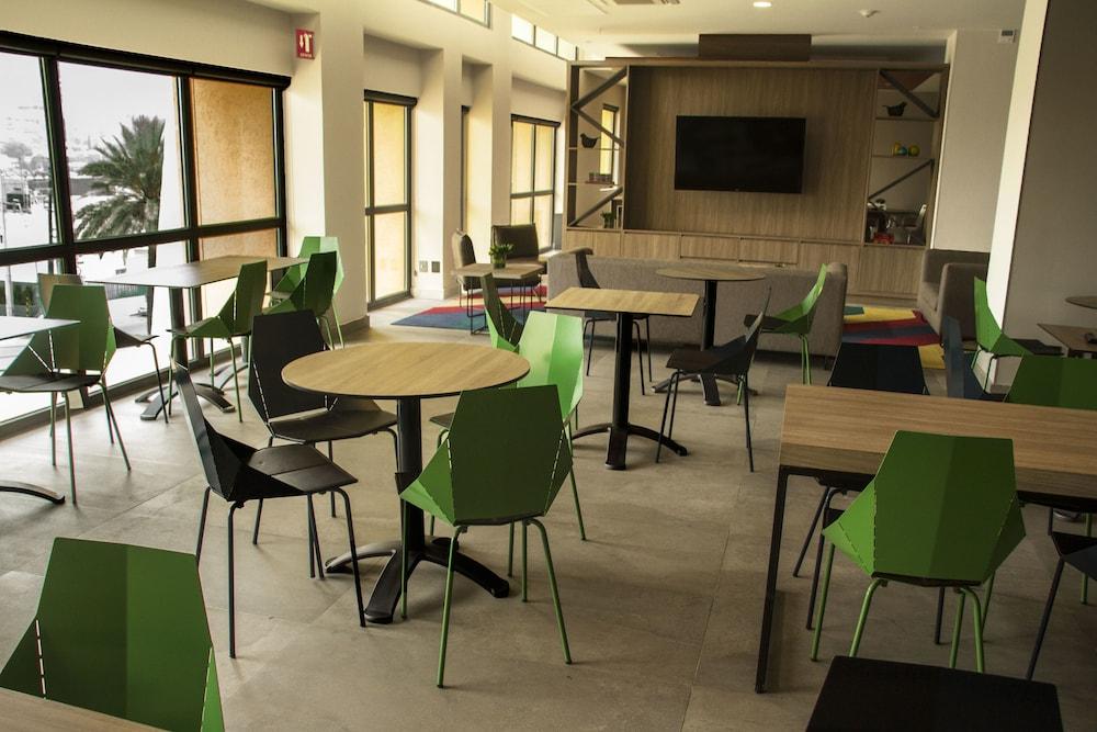 City Express Plus By Marriott Monterrey Galerias Luaran gambar