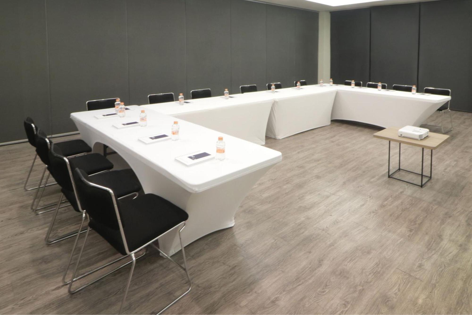 City Express Plus By Marriott Monterrey Galerias Luaran gambar