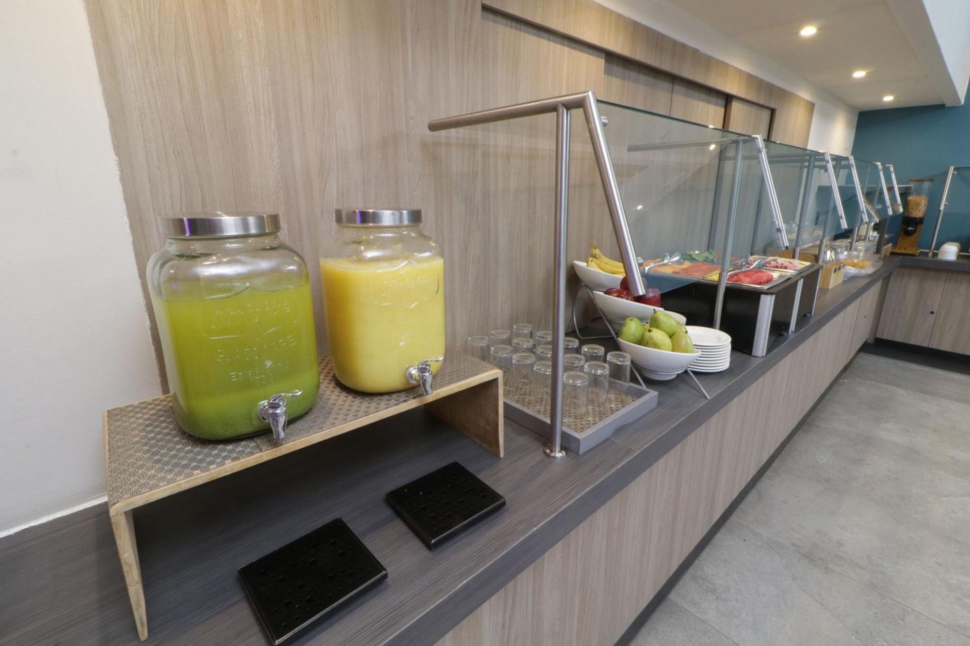 City Express Plus By Marriott Monterrey Galerias Luaran gambar