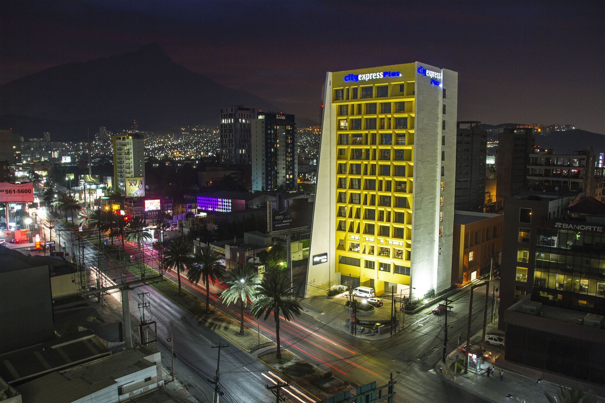 City Express Plus By Marriott Monterrey Galerias Luaran gambar